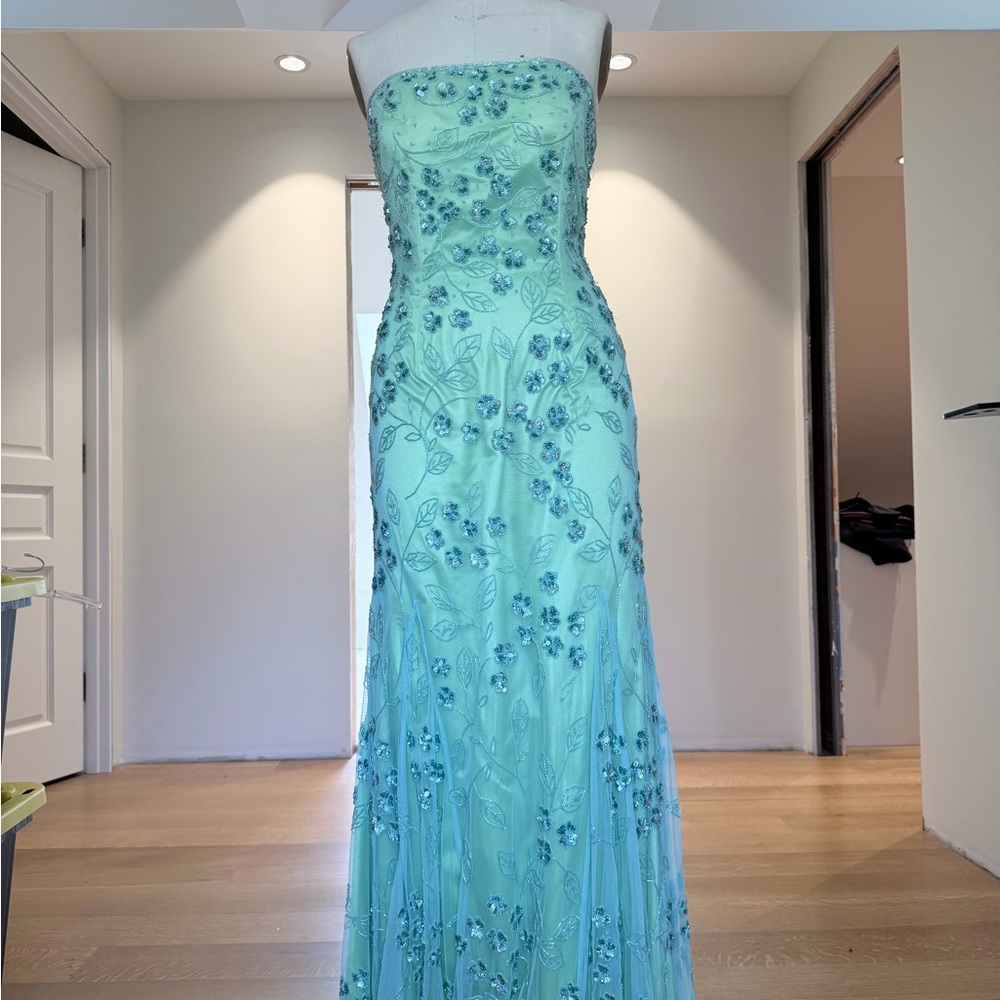 Elegant Green Aqua Beaded Evening Dress - Picture 2 of 14